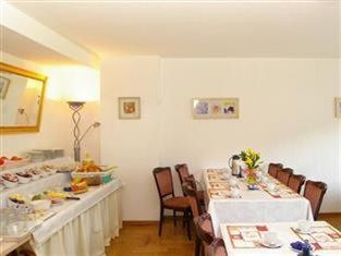Hotel Paris 3*